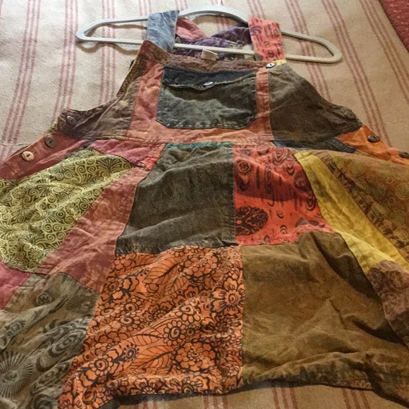 Funky overalls in patched material size L made in India - Picture 8 of 9